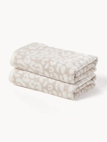 Uterák Leo, rôzne veľkosti