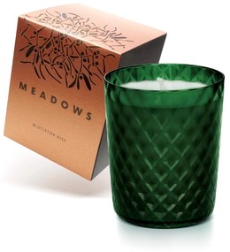 MEADOWS Vonná sviečka Meadows Mistletoe Kiss 200 g