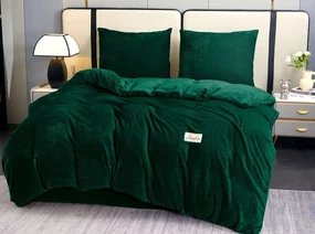 Dekorstudio Obojstranné plyšové posteľné obliečky PMK-04 v tmavozelenej farbe Rozmer posteľných obliečok: Šírka x Dĺžka: 160x200cm + 2 ks 70x80 cm