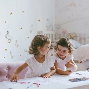 Samolepka do detskej izby malej husi 50x50cm