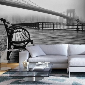Artgeist Fototapeta - A Foggy Day on the Brooklyn Bridge Veľkosť: 150x105, Verzia: Standard