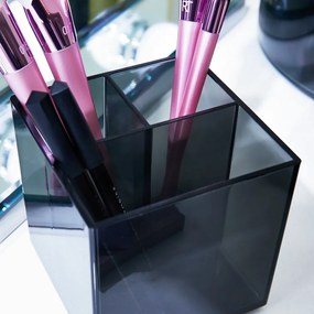 Matne čierny kúpeľňový organizér na kozmetiku z recyklovaného plastu Cosmetic Cube - iDesign