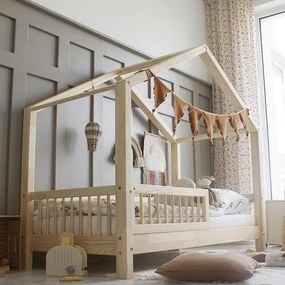 Detská domčeková postieľka Housebed so zábranou (okrúhle priečky) - 60 x 120 cm / prírodná