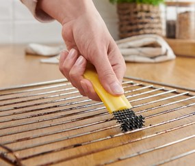 Kefa na čistenie rúry na pečenie so škrabkou