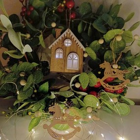 DECOLED Ornament, domček, 9 x 12 cm, drevený