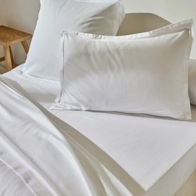 Jednofarebná saténová posteľná bielizeň