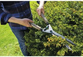 Ručné nožnice na živý plot Gardena NatureCut dvojčepeľové