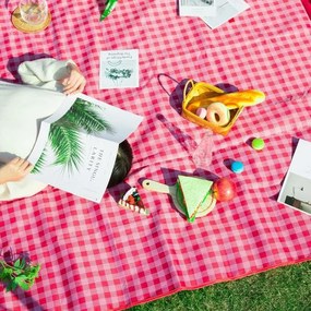 Pikniková deka s červeno bielym vzorom 200 x 150 cm