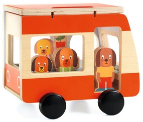 Obytné auto s medveďou rodinkou