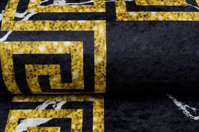 Čierny trendový koberec so zlatým geometrickým vzorom Šírka: 80 cm | Dĺžka: 150 cm