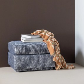 Sivomodrá čalúnená podnožka Lou – WOOOD