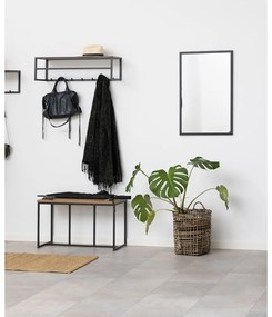 Nástenný vešiak v dekore duba s poličkou v čierno-prírodnej farbe Seaford – Actona