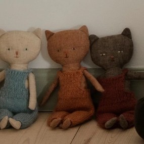 Maileg Mačiatko Chatons Ginger Overall