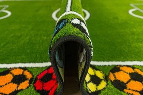 Detský koberec Rainbow 11377/130 futbalové ihrisko, zelený