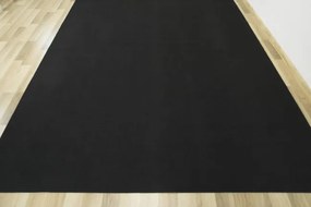 Metrážny koberec Star s filcom 77 čierny