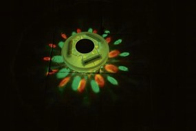 Plávajúca lampa do bazéna