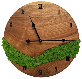 Krásne drevené hodiny s machom 38cm