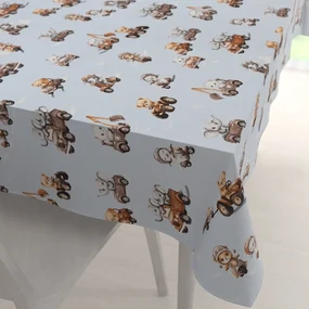 Biante Detský bavlnený obdĺžnikový obrus Sandra SA-629 Zvieratká v autách na modrom 60x100 cm