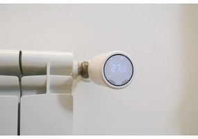 Immax NEO 07732L - Termostatická hlavica 2xAA/3V Tuya