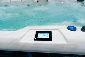 Swim spa Platinum Spas Titan
