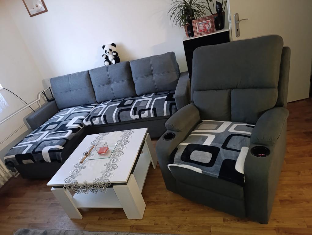 Nábytek krásný, velmi rychlé dodání a cenově úžasné. Skvělá komunikace. Děkuji. Doporučuji všem.
